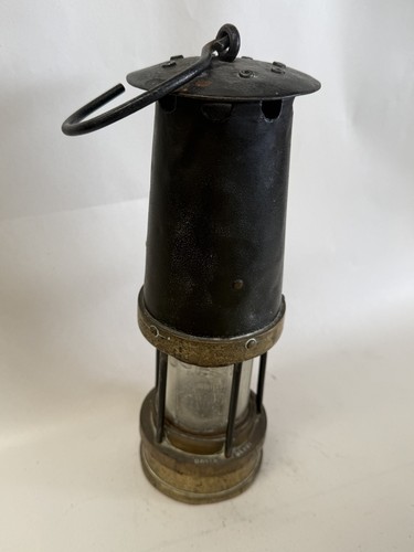 Old davis derby miners lamp - derby,
