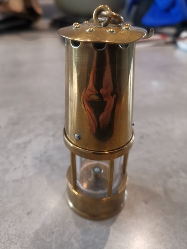 Vintage miners davy lamp - /,